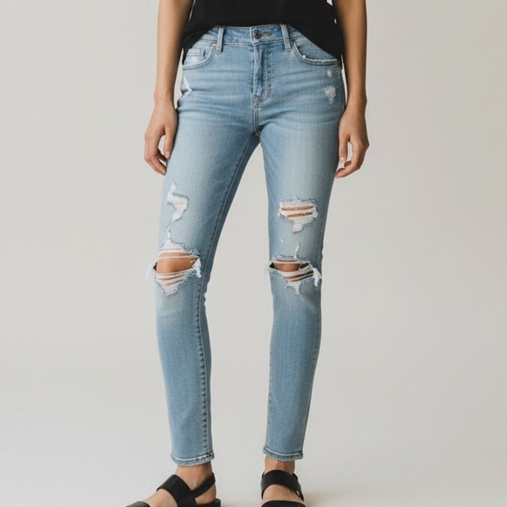 FRAME Le Skinny Distressed Mid Rise Stretchy Skinny Jeans 27 Light Blue Wash